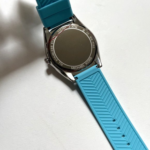 New in Box $250 MICHAEL KORS Watch Janelle Blue Silicone Wristwatch mk7350 - Picture 8 of 9